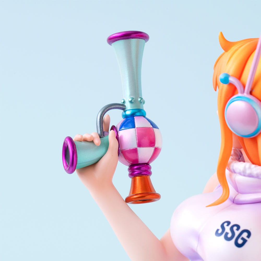 ONE PIECE - Nami "Evolutionary History" - Statue P.O.P 25cm