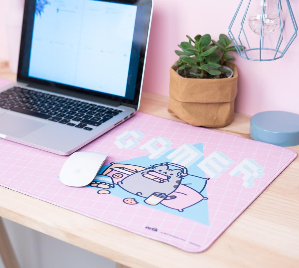 PUSHEEN - Gamer - XL Desktop Mat