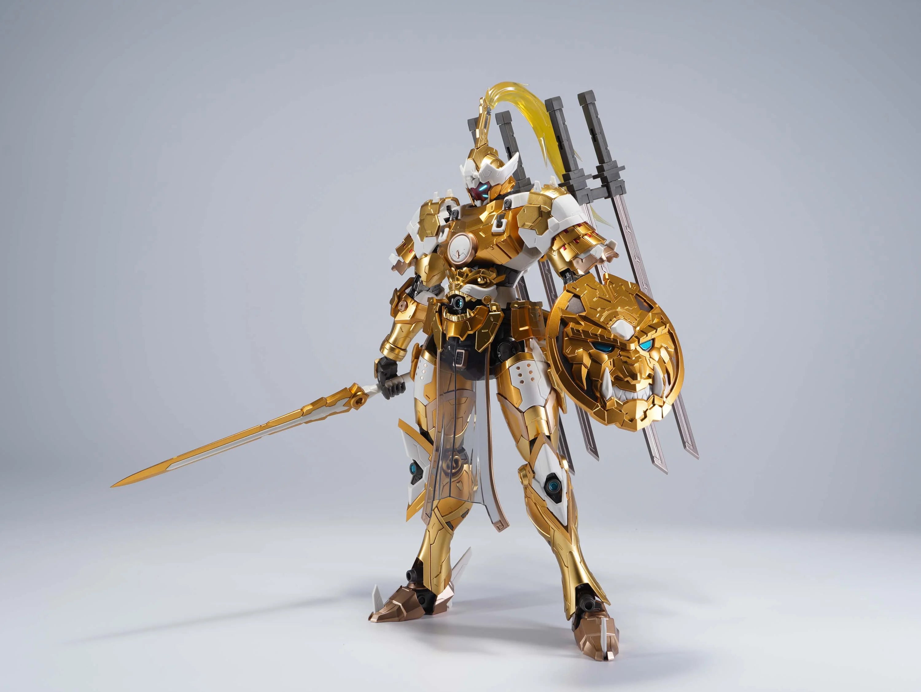 MOTOR NUCLEAR - MNP-XH08A Type Wei-Yuan Royal Guard - Model Kit 19cm