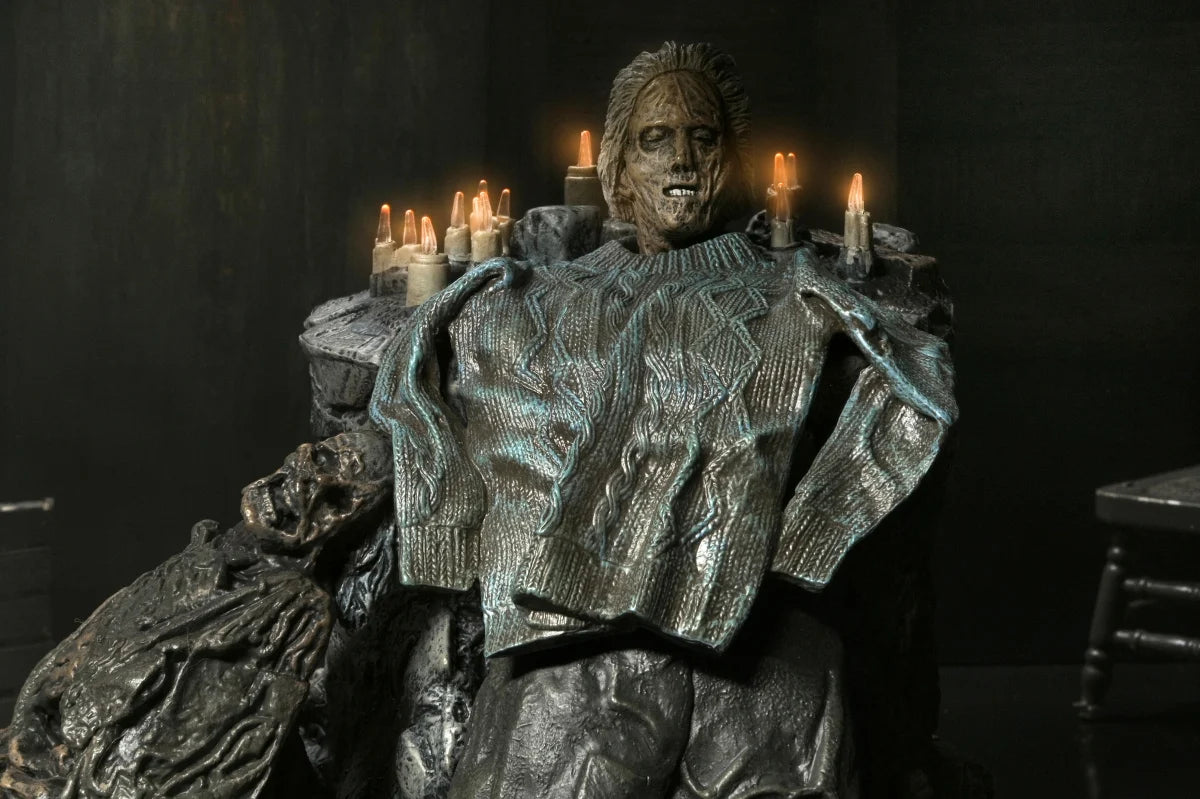 FRIDAY THE 13TH THE GAME - Pamela Shrine - Diorama Figure