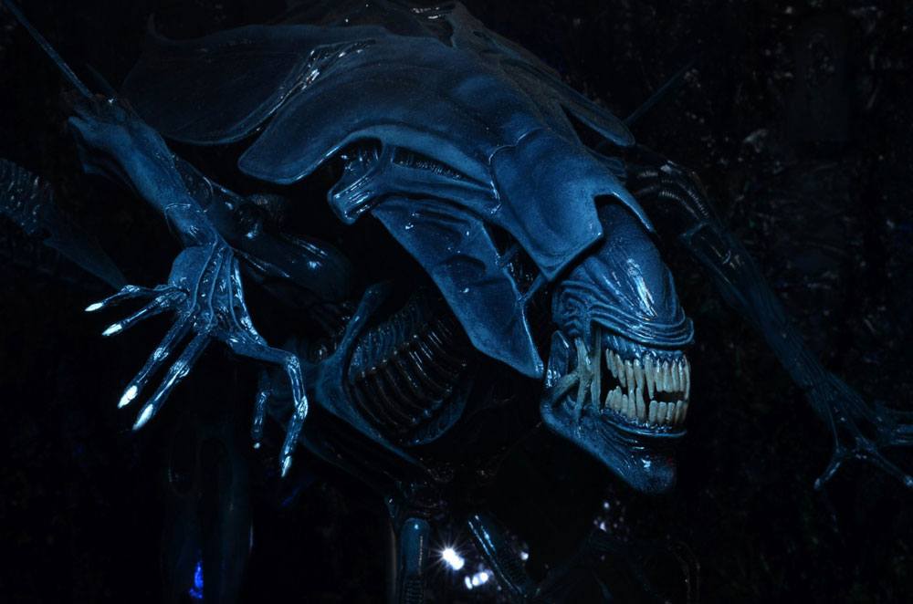 ALIENS - Alien Queen - Ultra Deluxe Figure 38cm