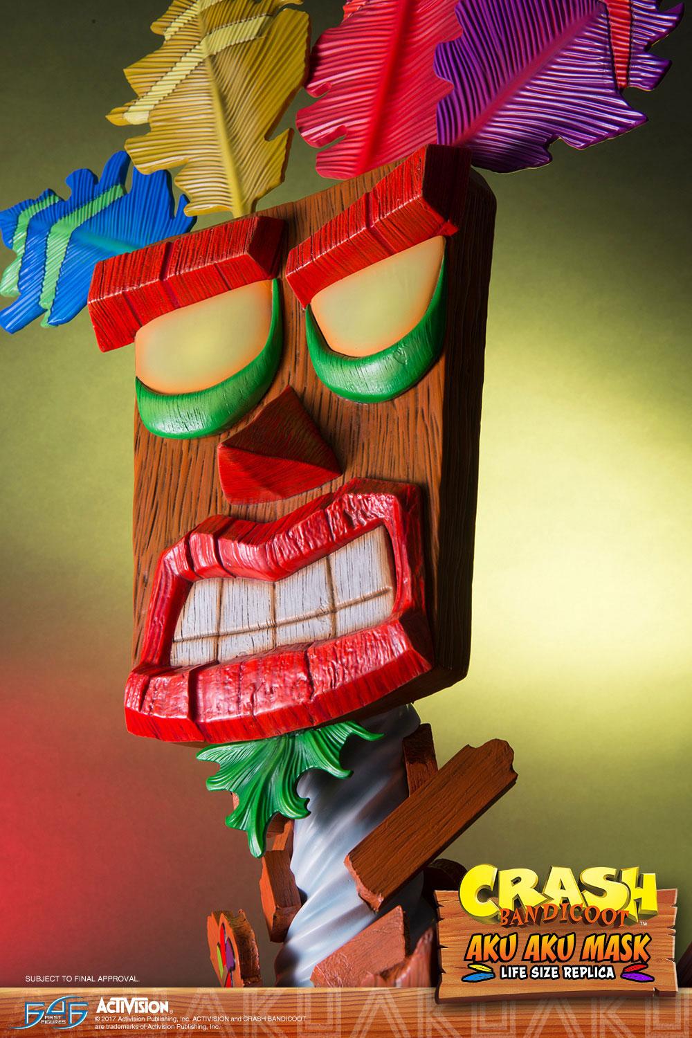 CRASH BANDICOOT - Life Size Aku Aku Mask - 65cm