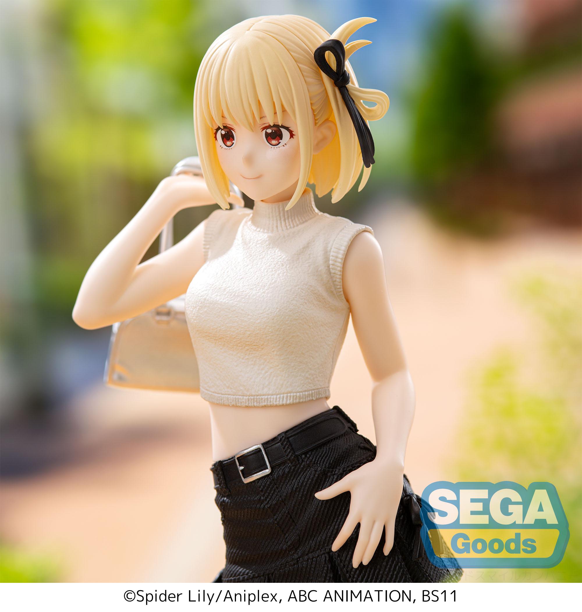 LYCORIS RECOIL - Chisato "Street Snap" - Figure High Premium 20cm