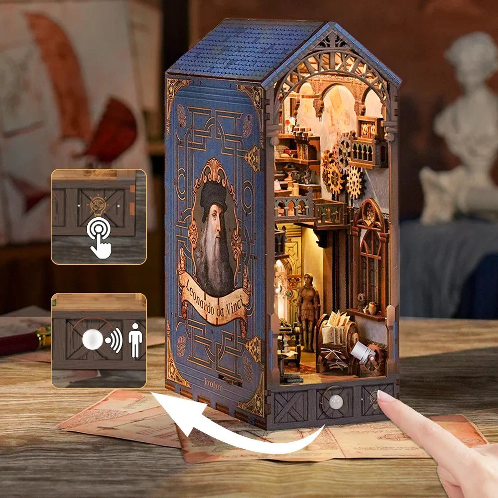 BOOK NOOK KIT - DIY- Leonardo Da Vinci - 387pcs + LED Light