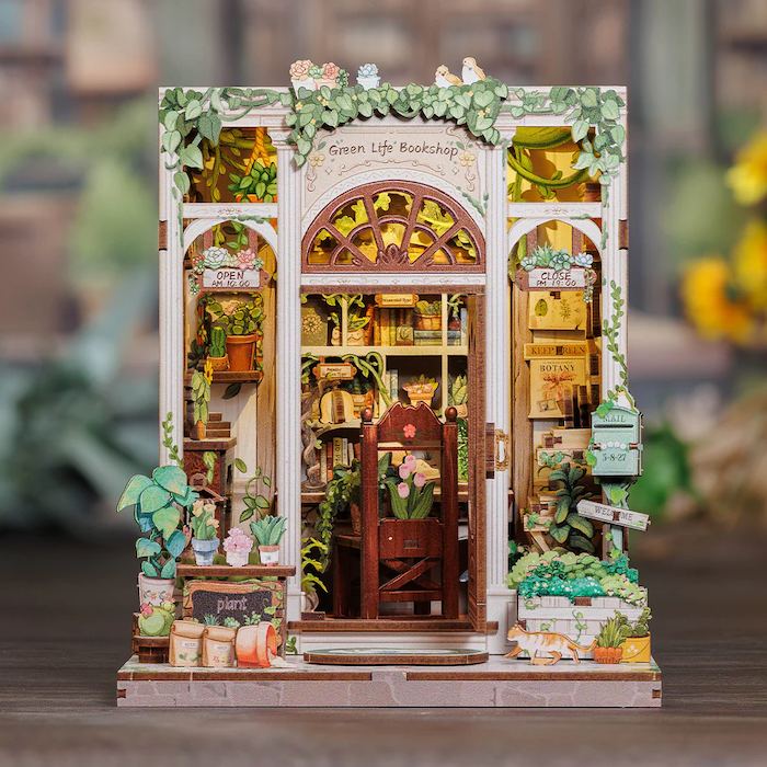 MINIATURE HOUSE - DIY - Green Life Bookshop - 196pc + LED Light