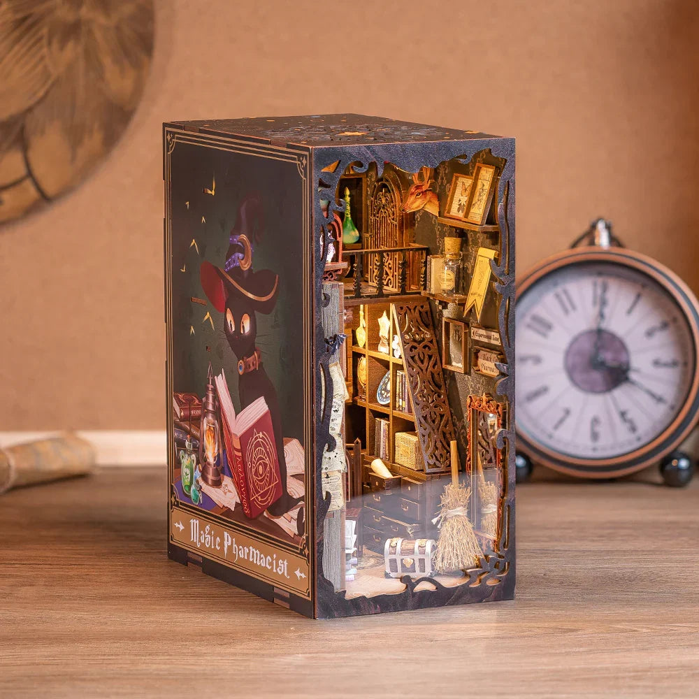 BOOK NOOK KIT - DIY - Magic Pharmacist - 282pc + LED Light