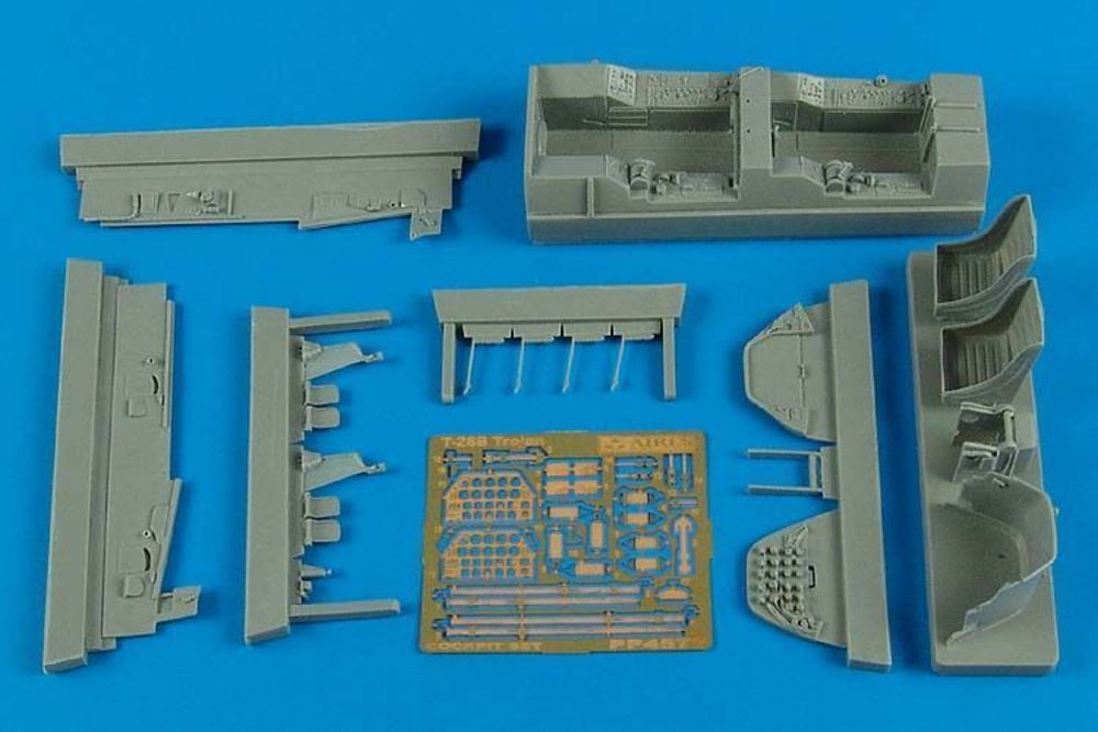 T-28 Trojan cockpit set for Roden