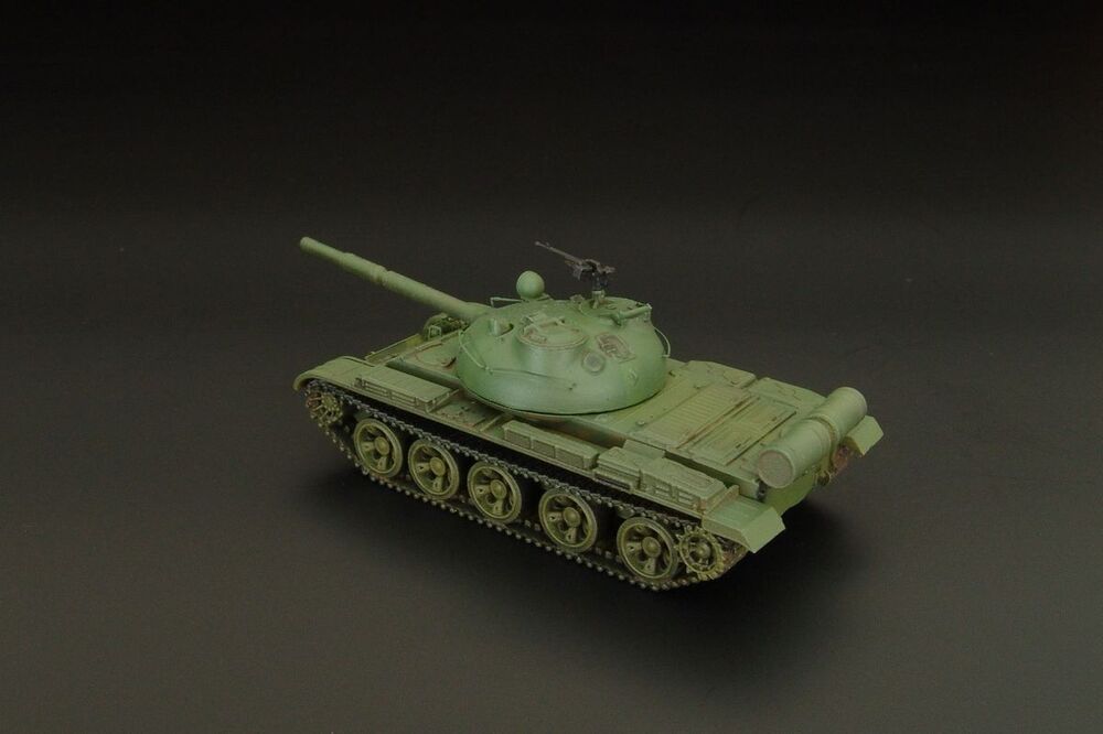 T-62 (1972)