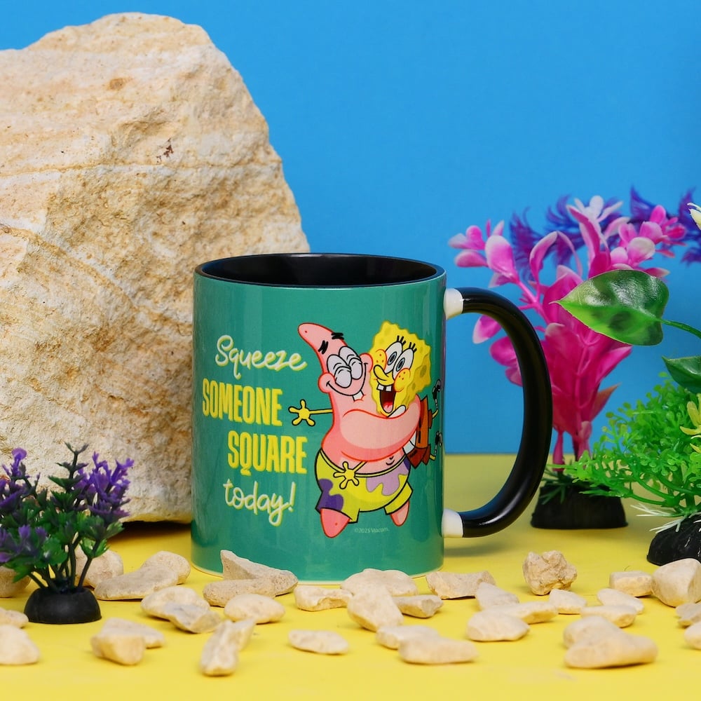 SPONGEBOB - Hug - Inner Colored Mug - 11oz