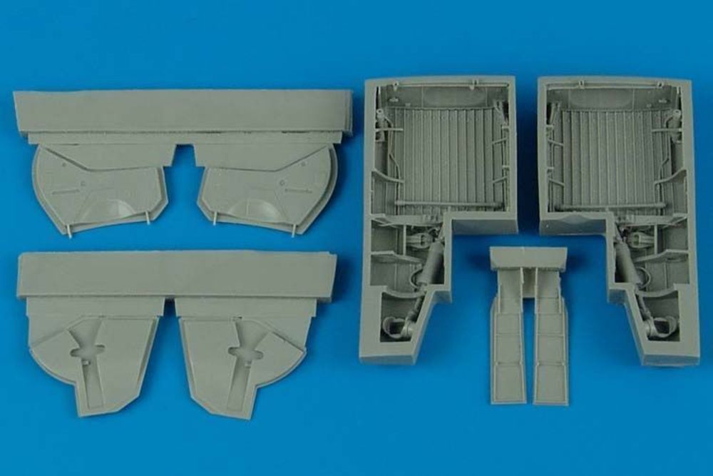 P-47 Thunderbolt wheel bays (TAMIYA)