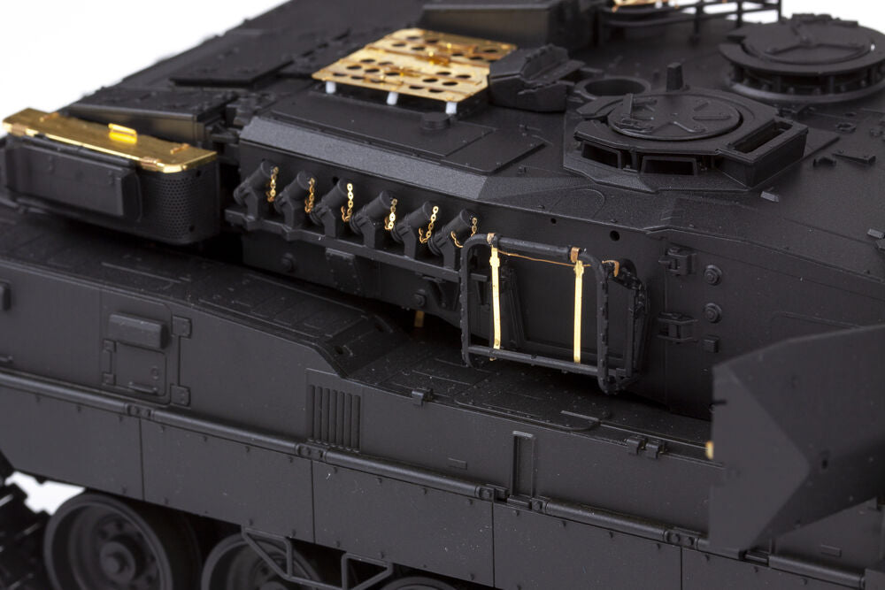 Leopard 2 A7V  TAMIYA