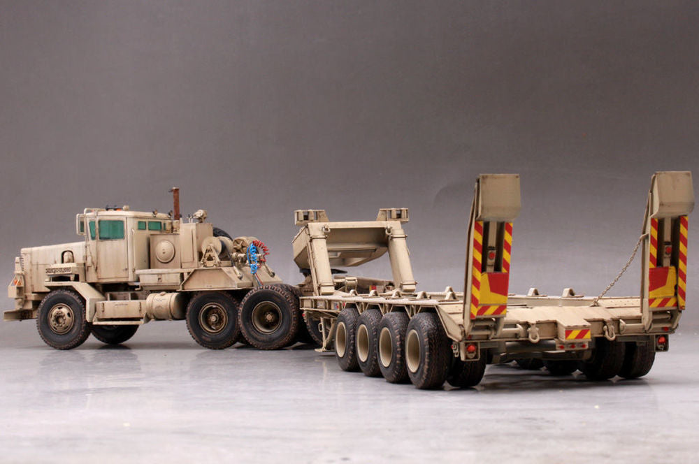 M911 C-HET w/m747 Heavy Equipment Semi- Trailer