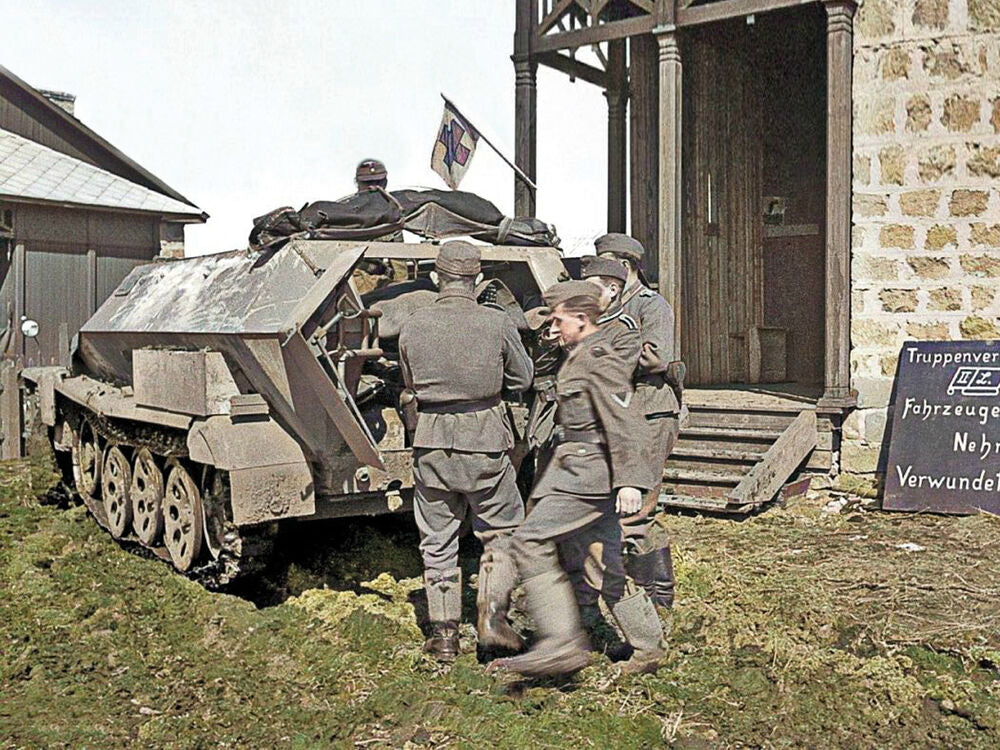 'Krankenpanzerwagen' Sd.Kfz.251/8 Ausf.A , WWII German Ambulance with Military Medical Personnel