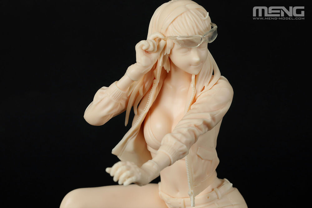 Biker Girl (RESIN)