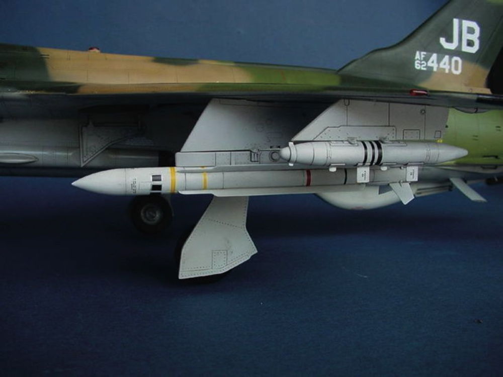 Republic F-105 G Wild Weasel