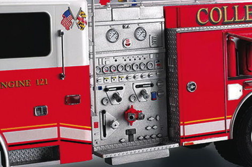 American LaFrance Eagle Fire Pumper 2002