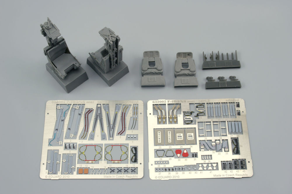 F-4B/J/N/S seat for Tamiya