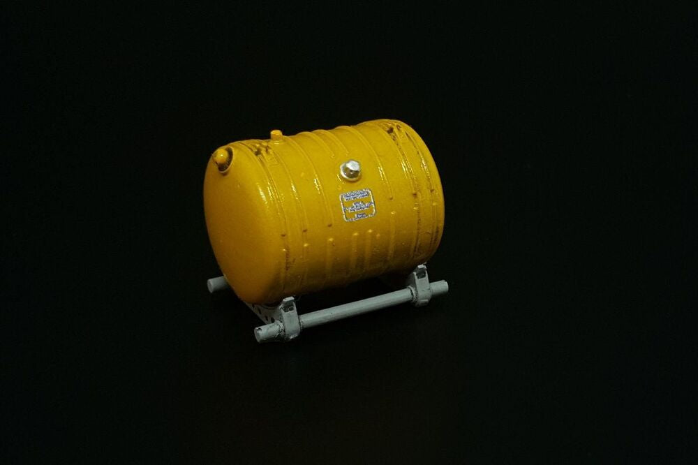 Mi-24D internal additional fuel tank