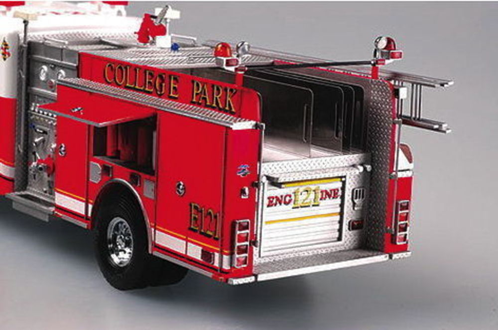 American LaFrance Eagle Fire Pumper 2002