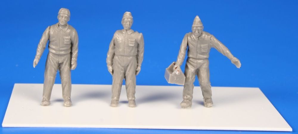 Japanese Army AF Mechanics,WWII (3 fig.)