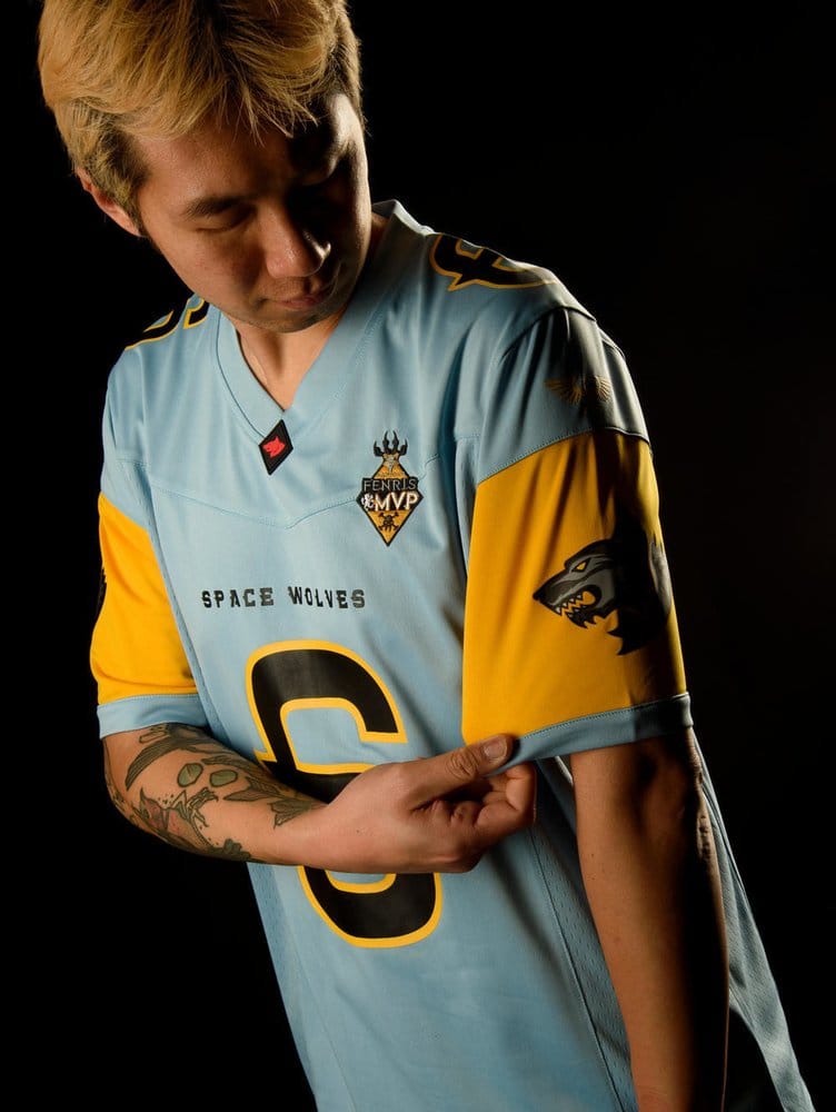 Warhammer 40,000 Sports Jersey Shirt Space Wolves - M