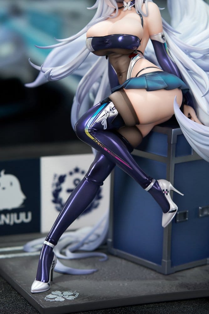 Azur Lane PVC Figure 1/7 Shinano Moonlit Chrome Ver. Acrylic Special Edition w/Display 25 cm