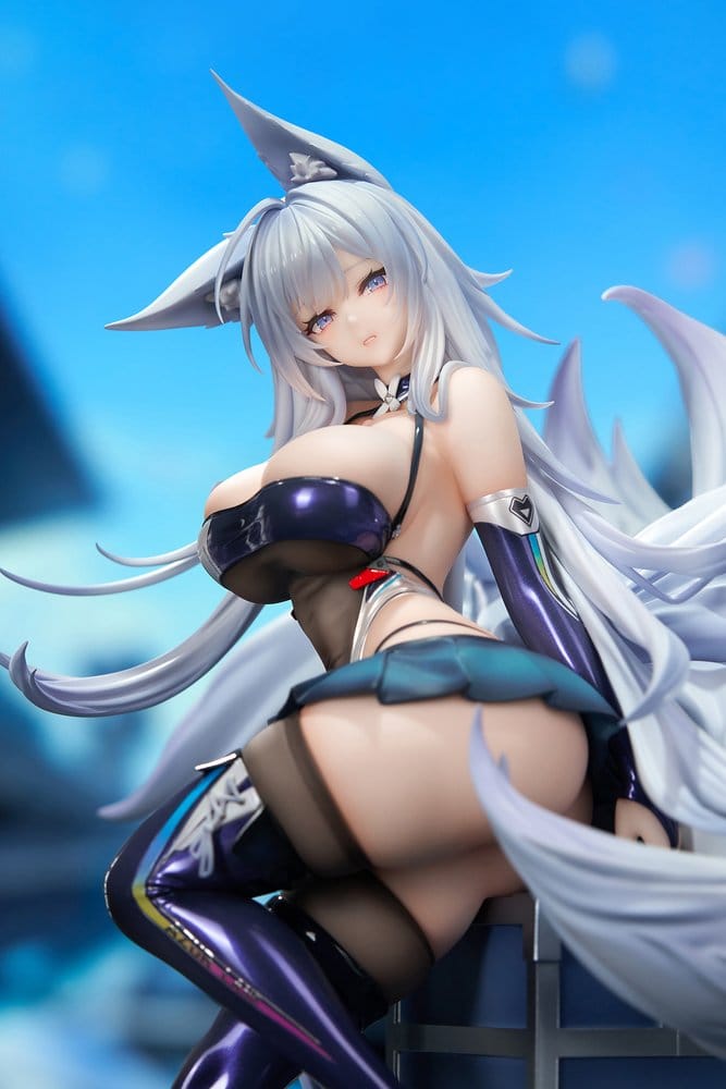 Azur Lane PVC Figure 1/7 Shinano Moonlit Chrome Ver. Acrylic Special Edition w/Display 25 cm