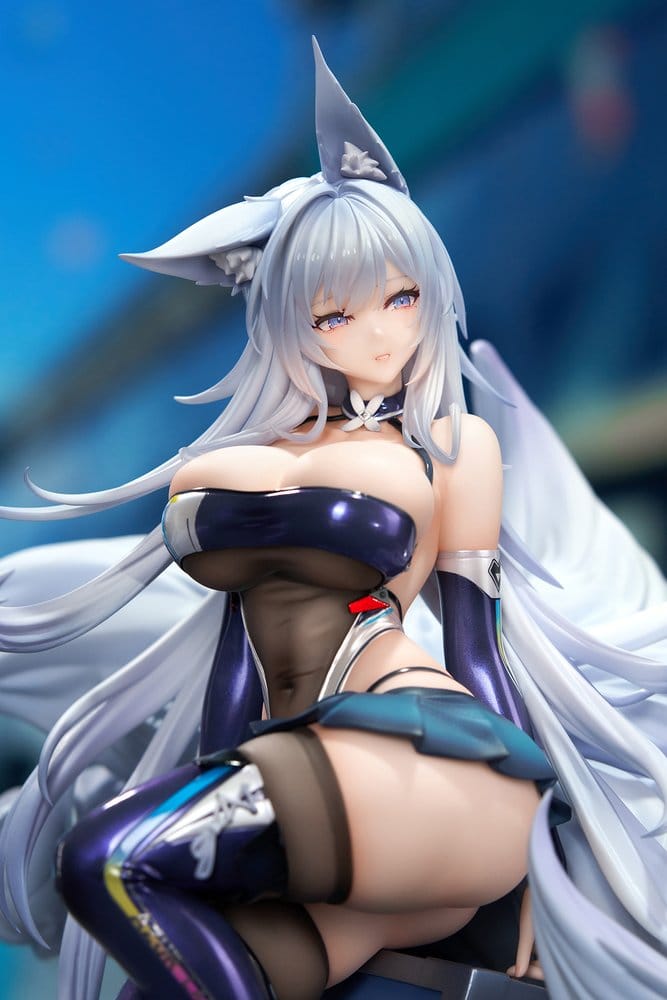 Azur Lane PVC Figure 1/7 Shinano Moonlit Chrome Ver. 25 cm