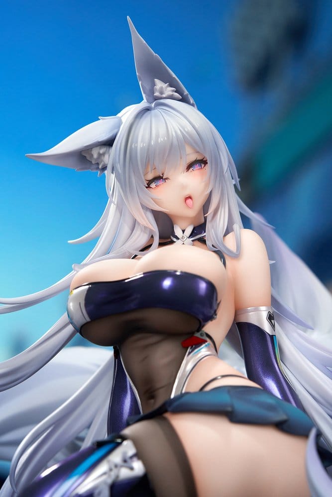 Azur Lane PVC Figure 1/7 Shinano Moonlit Chrome Ver. 25 cm