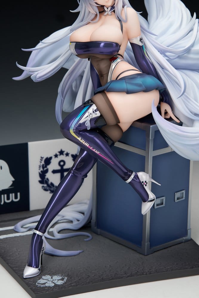 Azur Lane PVC Figure 1/7 Shinano Moonlit Chrome Ver. 25 cm