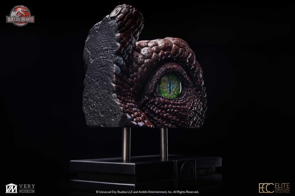 Jurassic Park III Replica Bust Spinosaurus Eye Prop (Reproduction) 39 cm