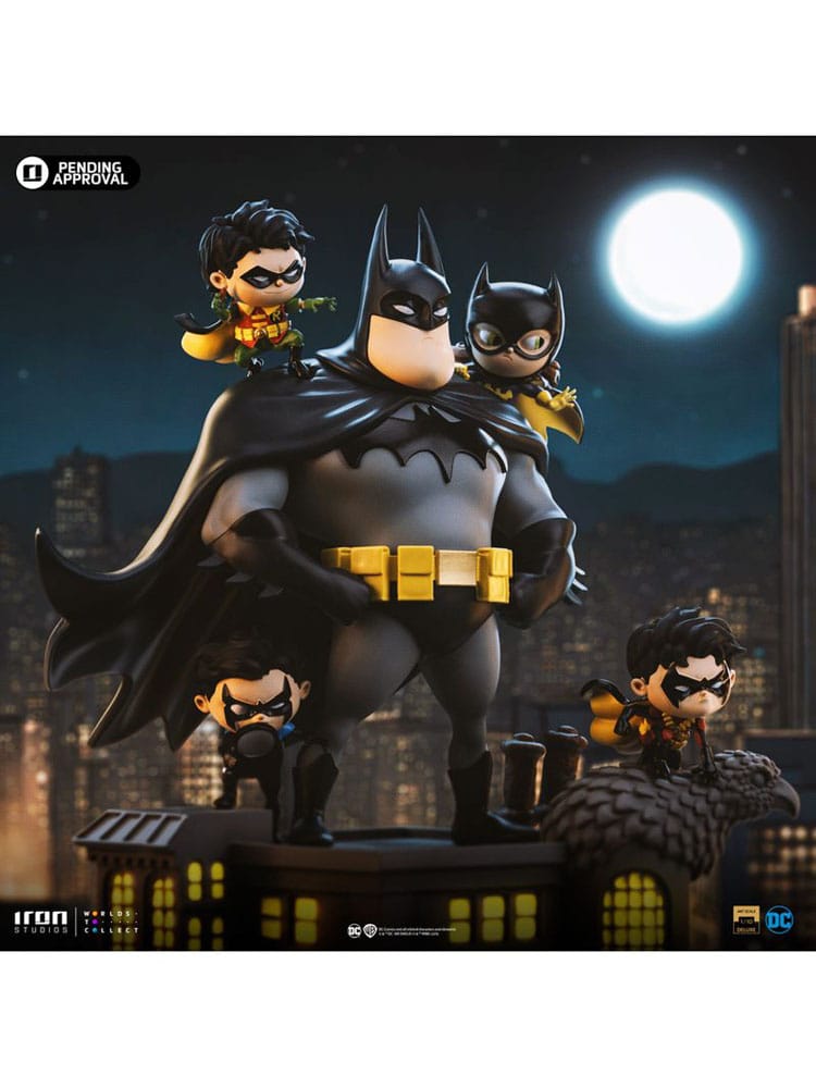 Batman Animated icons PVC Figure Batman Family 18 cm