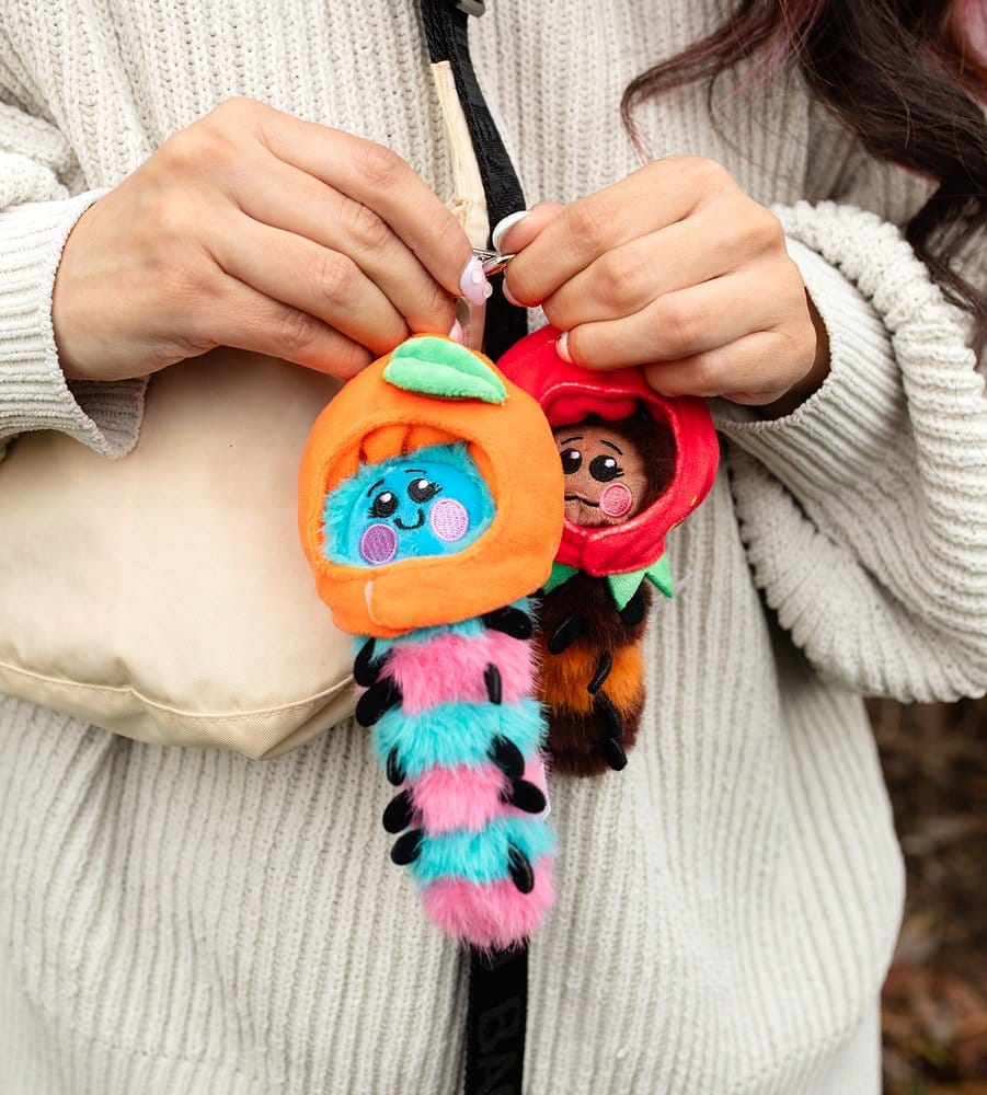 Wooly Bear and Friends Plush Keychain S1 7 cm Blind Box Display (6)