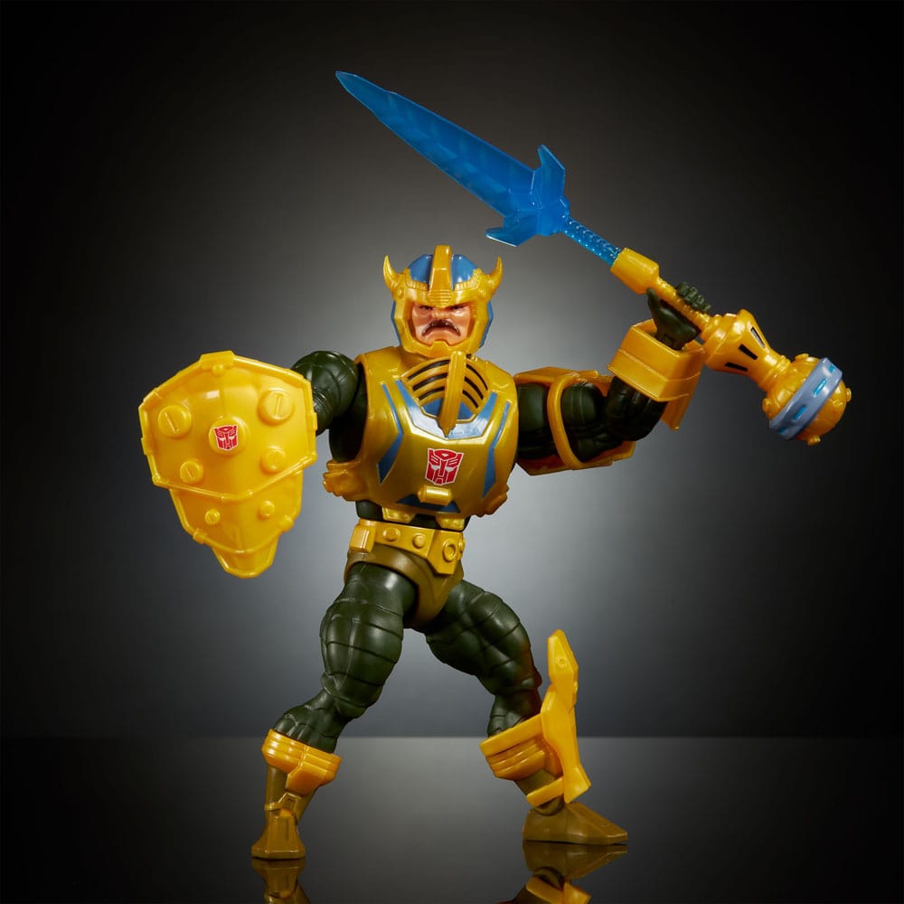 Masters of the Universe x Transformers Action Figure Bumblebee Armor Man-At-Arms European Exclusive 14 cm