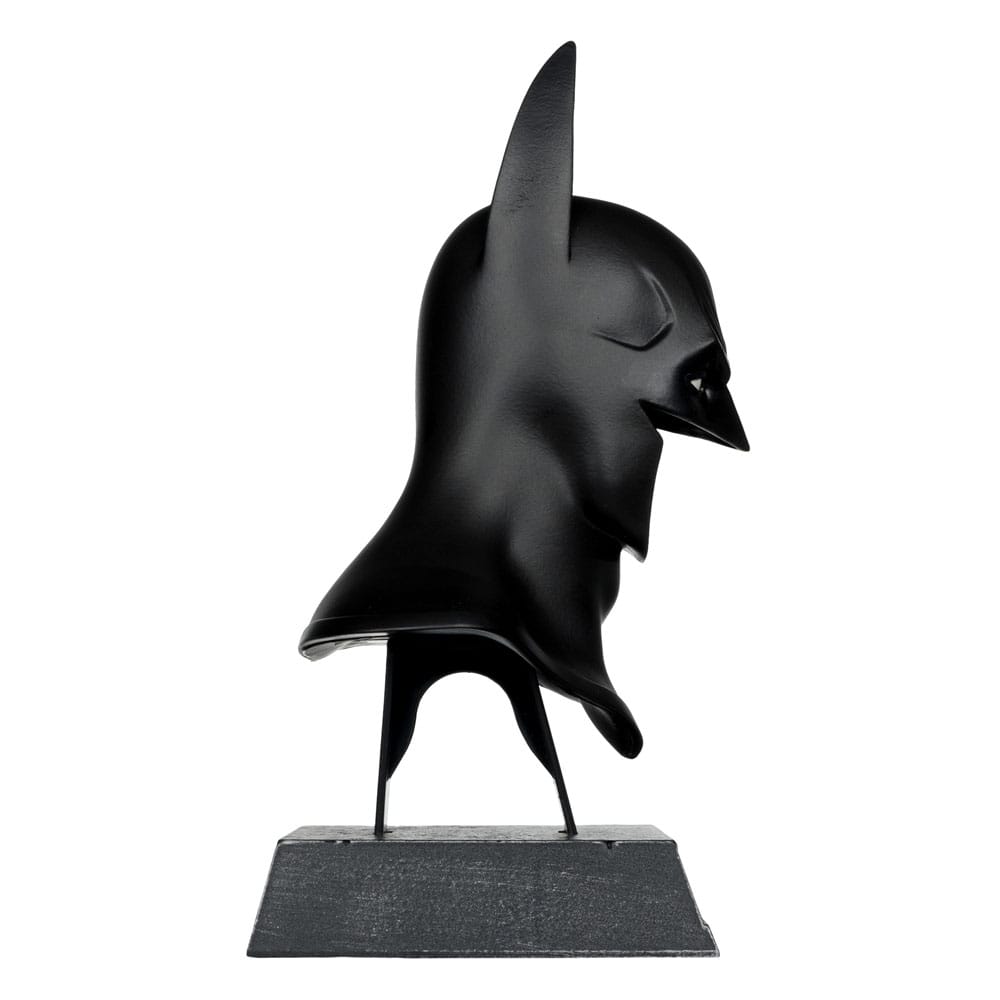 Batman: Arkham Asylum DC Direct Mini Replica 1/3 Batman Cowl 19 cm