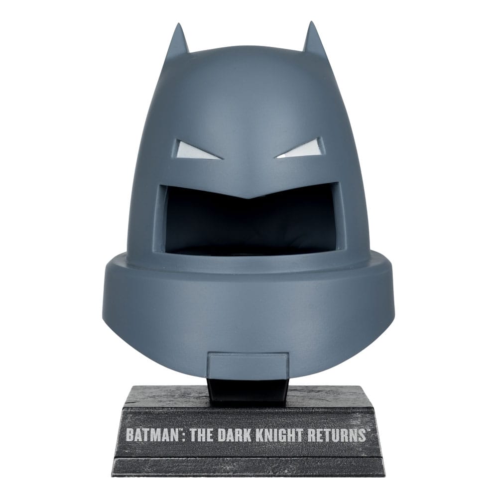 Batman DC Direct Mini Replica 1/3 Armoured Batman Cowl (Dark Knight Returns) 18 cm