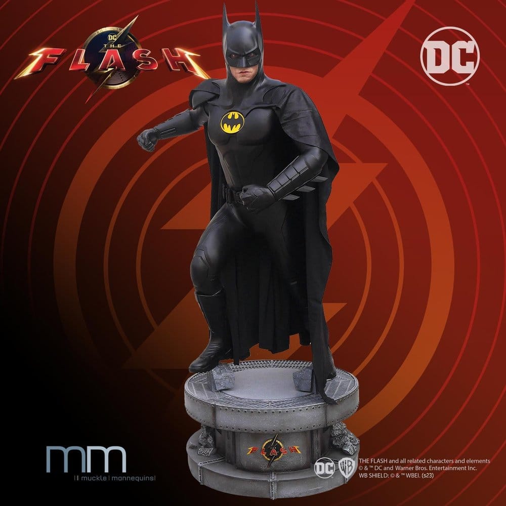 The Flash Life-Size Statue Batman Keaton 228 cm