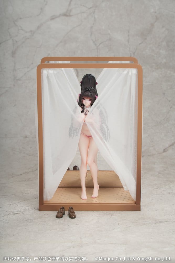 Azur Lane Gift+ PVC Figure 1/8 Trinidad Trapper in the Changing Room Ver. 23 cm