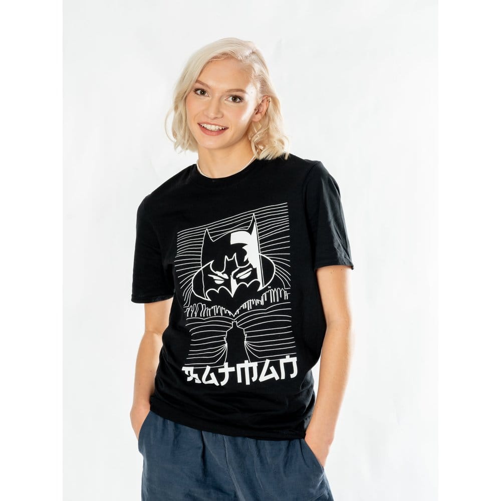 DC Comics T-Shirt Batman Anime City Size M