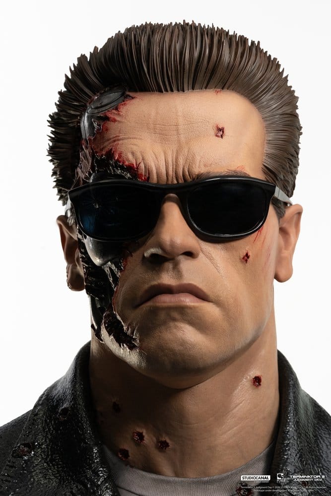 Terminator 2 Prop 1:1 T-800 Model 101 Battle Damaged Art Mask 47 cm