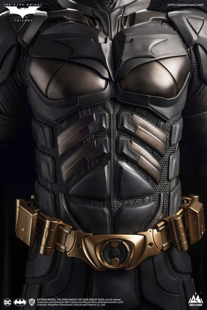 Die lebensgroße Statue des Dunklen Ritters Batman Deluxe Edition 207 cm