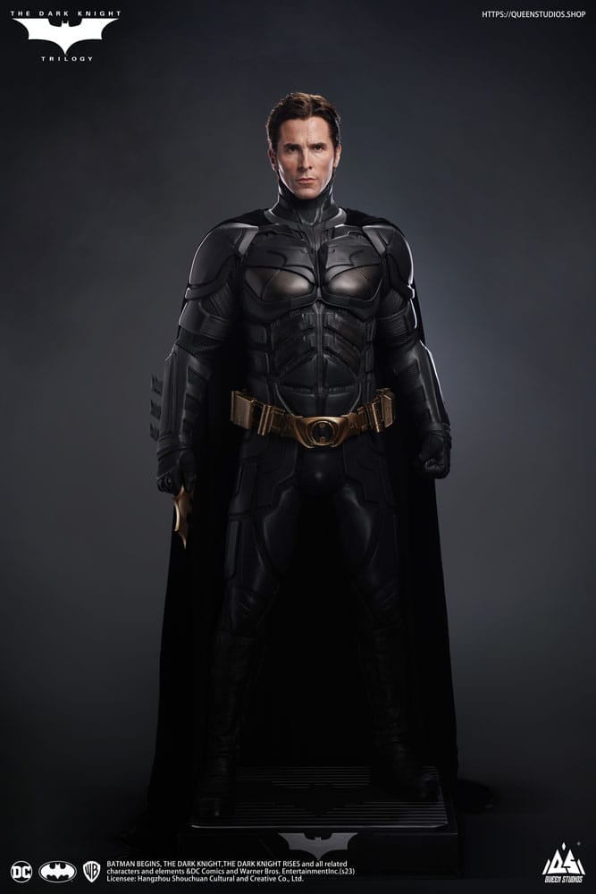 Die lebensgroße Statue des Dunklen Ritters Batman Deluxe Edition 207 cm