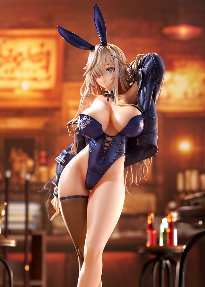 Original Character PVC Statue 1/7 Bad Bunny Illustration by Mataro 27 cm