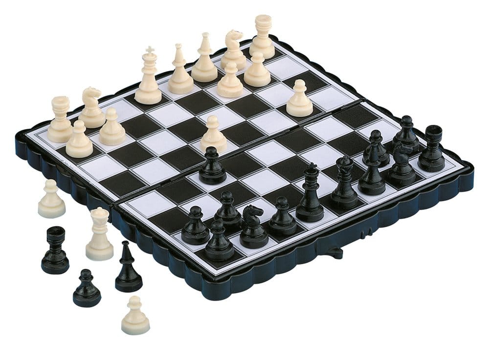 Magnetic Travel Games Display (24)