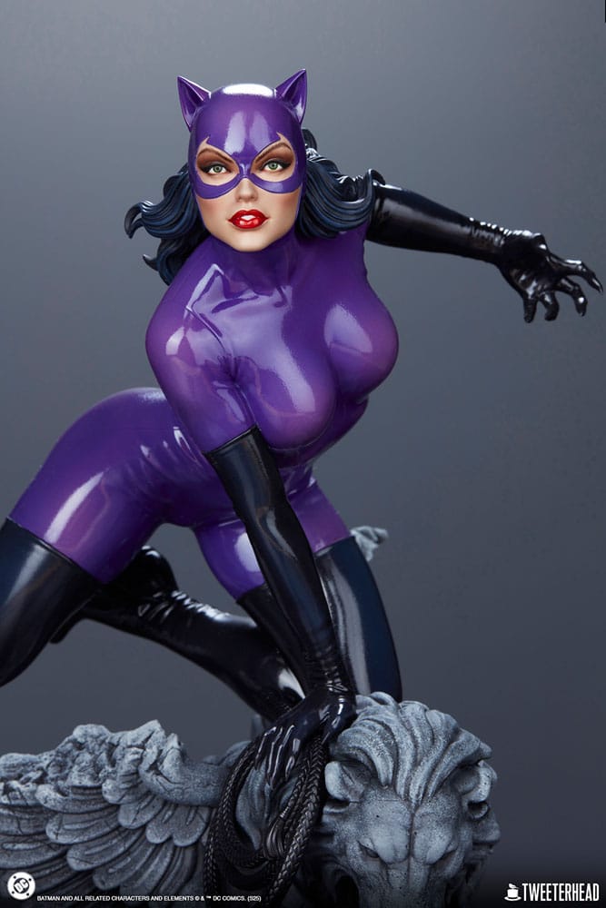 DC Comics Maquette 1/4 Catwoman (Purple Edition) 47 cm