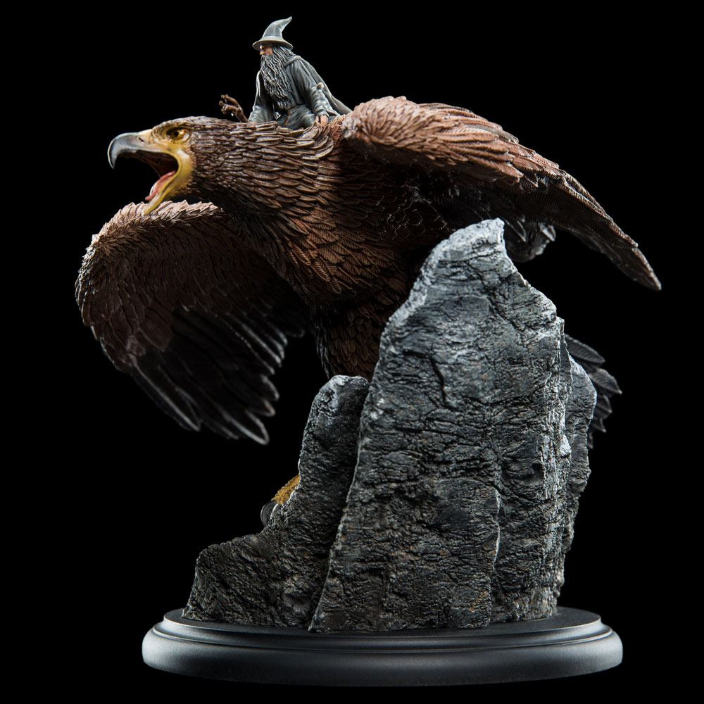 Herr der Ringe Statue Gandalf auf Gwaihir 15 cm