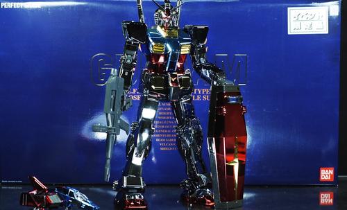 PG RX-78-2 Gundam (Chrome Plated Version) 1/60