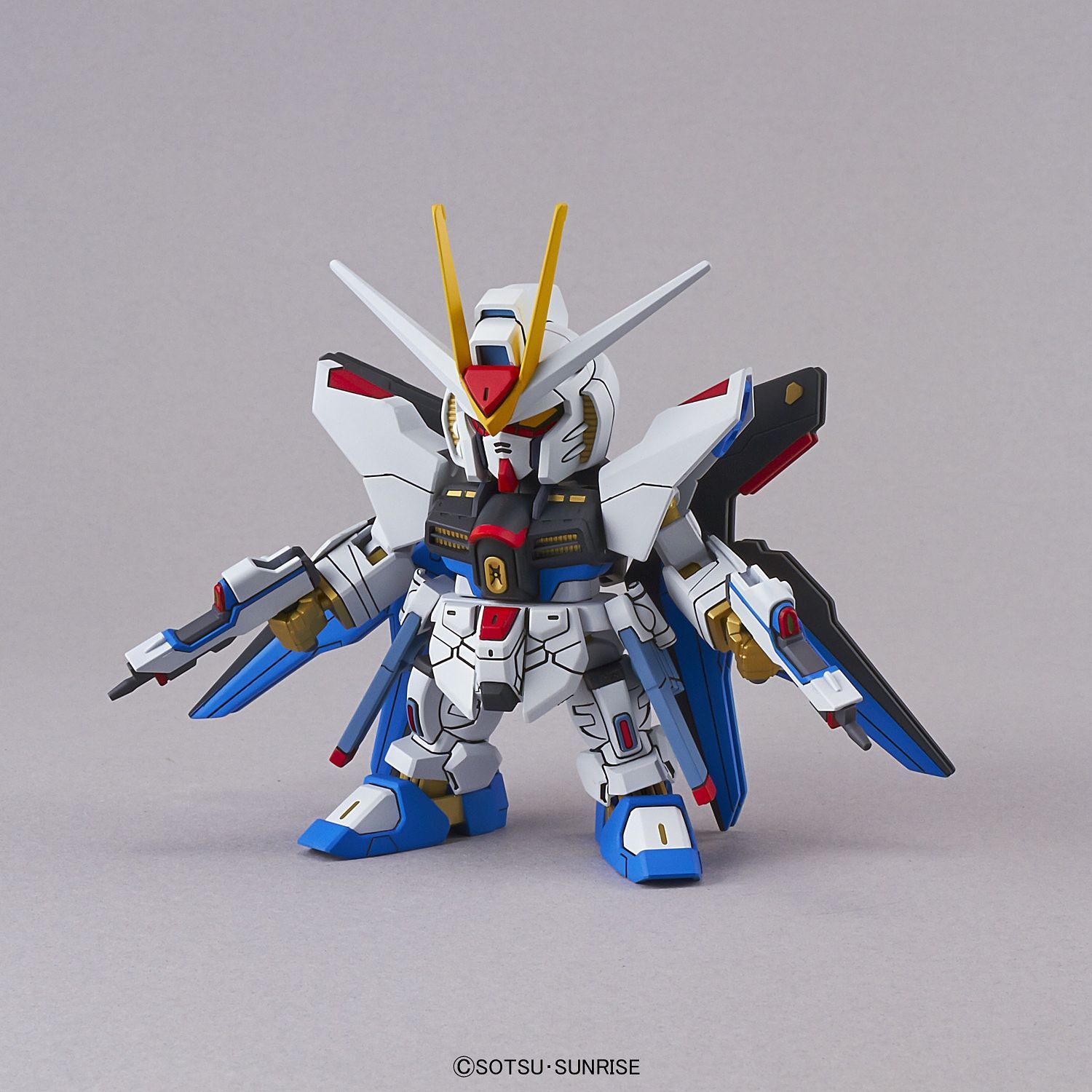 SD Gundam EX Standard Strike Freedom - gundam-store.dk