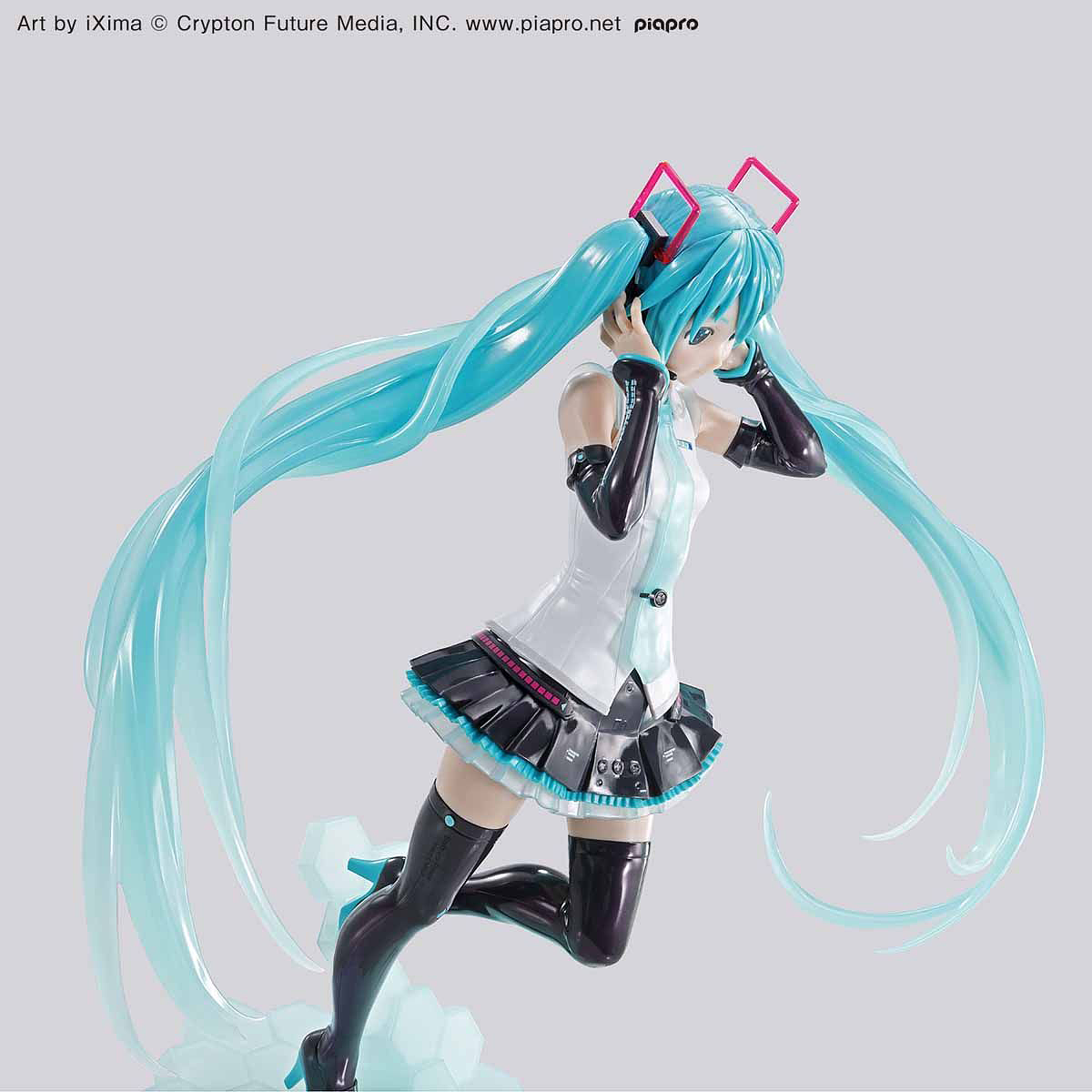 *PREORDER* Figure-Rise Labo - HATSUNE MIKU V4X - gundam-store.dk