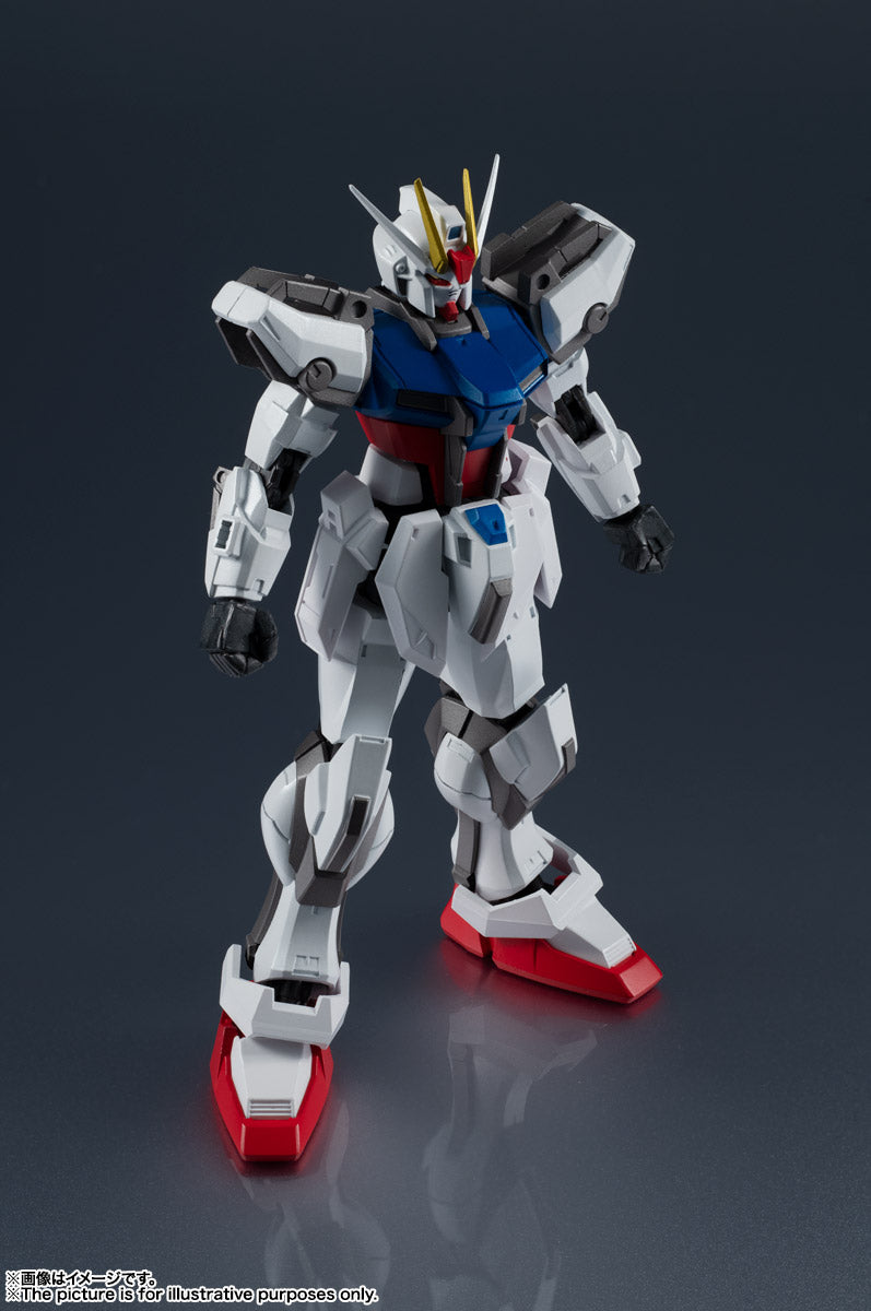 Gundam Universe GAT-X105 Strike Gundam *ACTION FIGUR*